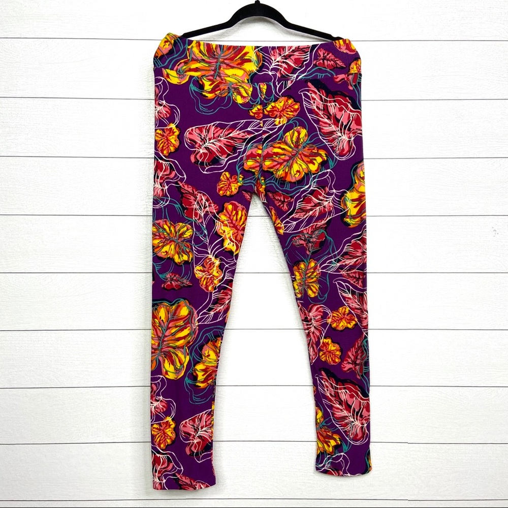 LuLaRoe Tall and Curvy Leggings